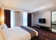 Люкс Premium c 1 комнатой в Radisson Suites Bangkok Sukhumvit