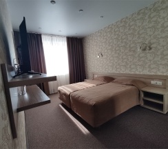 Connected Rooms в Танай