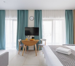 Junior Suite Park View с балконом в Россиянка