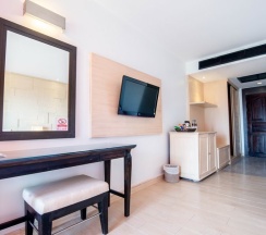 Двухместный номер Superior двуспальная кровать в Seabreeze Jomtien Resort