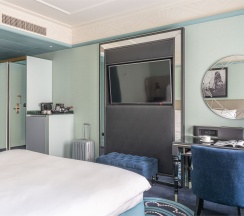 Улучшенный с видом во внутренний двор в Cosmos Selection Saint-Petersburg Nevsky Royal Hotel