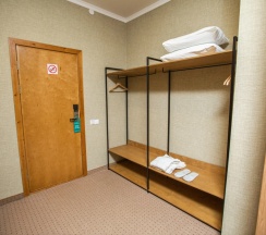 Двухместный люкс с балконом двуспальная кровать в Altyn Eco Park