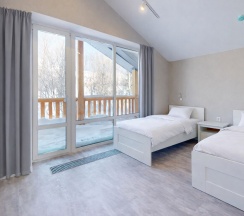 Большой Дом в Чилл Хилл