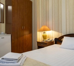 Одноместный номер первой категории Стандарт в Нефтяник