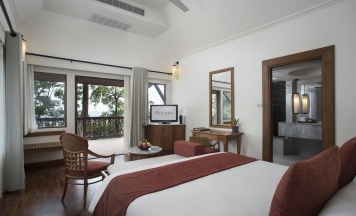 Двухместная вилла Deluxe с видом на океан двуспальная кровать в Centara Villas Phuket