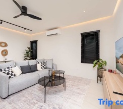 Вилла в Вилла Plunge Modern 2-Bedroom with Private Pool