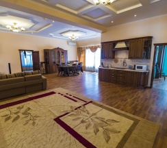 Апартаменты трехкомнатные с двумя спальнями, гостиной. в Княжна Мери