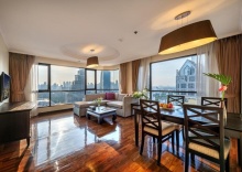 Люкс с 2 комнатами в Bandara Silom Suites