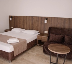 Трёхместный номер Deluxe с балконом и с видом на море в Талион