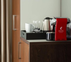 Семейный люкс с видом на город в Courtyard by Marriott Tashkent