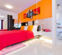 Полулюкс с балконом в W Phuket Residences