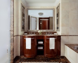Номер Гранд Делюкс с двумя кроватями Double в The Carlton, Moscow