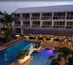 Номер Superior с балконом в The Melanesian Port Vila Hotel