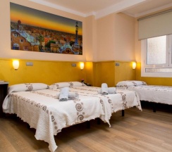 Трёхместный номер Standard в Hostal Barcelona
