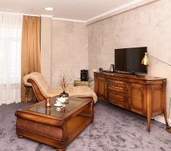Номер полулюкс в Hotel Diamond