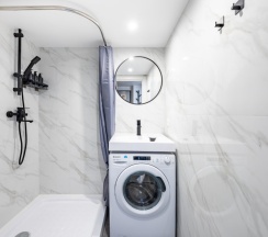 Двухместный номер Superior с балконом двуспальная кровать в Rosgorod