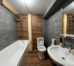 Двухуровневый люкс на мансарде в Шатун