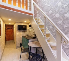 Двухместные апартаменты Дуплекс (двуспальная кровать) в Apartaments Chernoe Derevo 