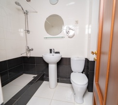 Двухместный номер Standard с красивым видом из окна двуспальная кровать в Гагра