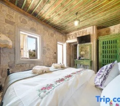 Номер Standard с балконом в Aysel Inn House