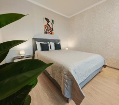 4-местные 1-комнатные апартаменты люкс с 1 двуспальной кроватью в Sutki Life (Сутки Лайф) на Космонавтов