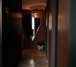 Нуар 324 в Four rooms