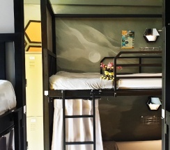 Кровать в общем номере в Beehive Phuket Old Town - Hostel