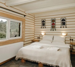 Double Room с двуспальной кроватью  (к1R1-2) в Шале Леший