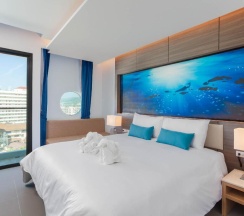Двухместный номер Deluxe двуспальная кровать в The Marina Phuket Hotel