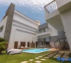 Люкс Posh Club Pool в Sunrise Crystal Bay Resort