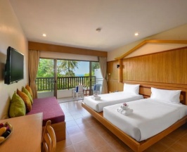 Трёхместный номер Family в Patong Lodge Hotel