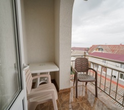 Двухместная комната с двумя раздельными кроватями в Чайка