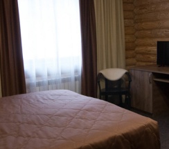 Номер делюкс с 1 двуспальной кроватью в срубе в Таурух