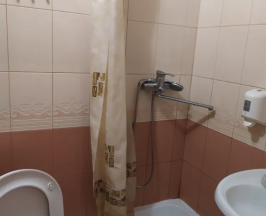 Двухместный номер с двуспальной кроватью в Театральная