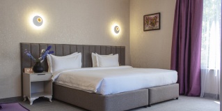 Бишкек: Отель Orient Hotel Bishkek (Ориент отель Бишкек)