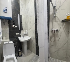 Стандарт улучшенный 2х комнатный (двуспальная кровать 140*200, холодильник) - 1 этаж в Grunhof