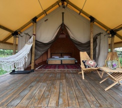 Глэмпинг Люкс в Caspian Camp