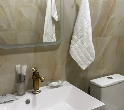 Четырёхместные апартаменты категории "Комфорт" в Astoria Apartments