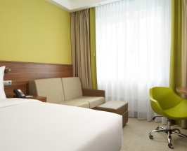 Номер с кроватью размера «queen-size»и 1 диваном-кроватью - Для некурящих в Hampton by Hilton