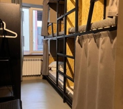 Место в шестиместном номере для женщин в Rock hostel