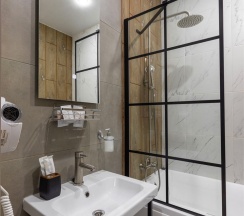 Апартаменты Делюкс с балконом и ванной в Port comfort by Moyka