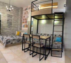 [1] Студия с патио и отдельным входом в Loft