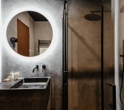 Superior with balcony (вид во двор) в Moon2