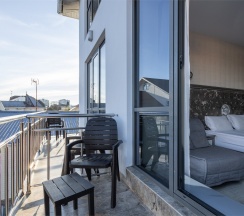 КОМФОРТ С БАЛКОНОМ в Малекон by Provence