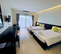 Двухместный номер Deluxe с видом на бассейн (2 отдельные кровати) в Phuketa Hotel Phuket Town