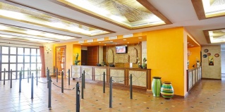 Салоу: Отель PortAventura Hotel El Paso Includes unlimited access to PortAventura Park & 1 access to Ferrari Land