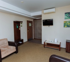 1 категория Гостиничный  (2 доп. места) в Изумрудное