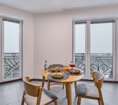 Апартаменты с панорамным видом и балконом в Park House