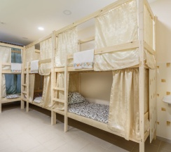 Кровать в общем номере (мужской номер) в Рус