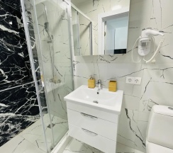 Шестиместные апартаменты Standard с 2 комнатами в Центральные апартаменты
